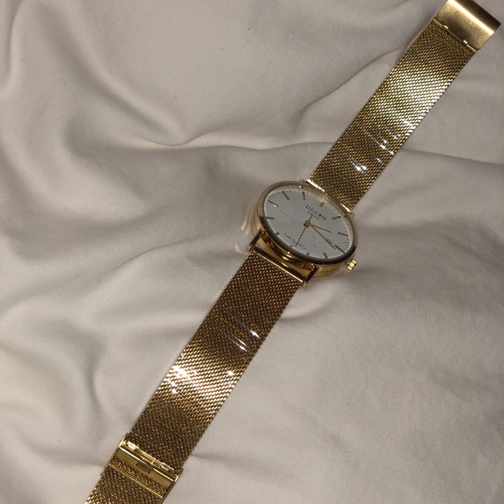 BRAND NEW- Gold Watch